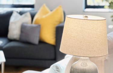 Spacious 3B2B Downtown Apt, Kitchen and Laundry, Walk to PPAC & Convention Center - Foto 31