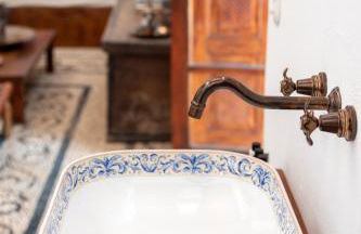 Antique Villa - Photo 25