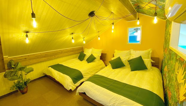 Chatan Tall House - Foto 3, Habitación