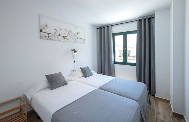 Apartamentos Los Rosales - Photo 13