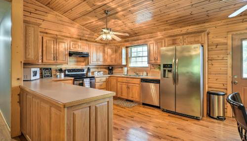 Quiet and Cozy Omaha Cabin about 20 Mi to Branson! - Foto 2