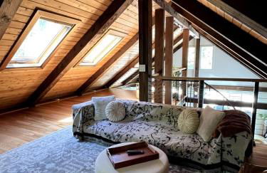 Secluded escape with hot tub, pizza oven, fireplace - Foto 11