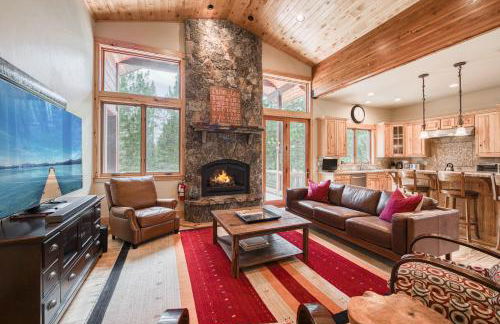 Truckee Timbers at Gray's Crossing by Tahoe Getaways - 4BR w Hot Tub, Ping Pong & EV - Foto 3