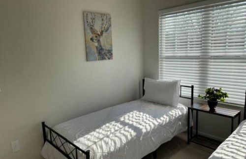 Embrace the Harmony of Nature and Urban Living - Foto 15