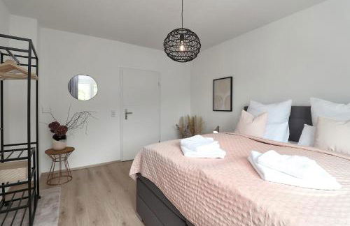 Design am Rhein I Traumlage Rheinufer I 3BR I Küche I öffentl Parkplätze I helloYOU apartments x BRIGHT Collection - Foto 22