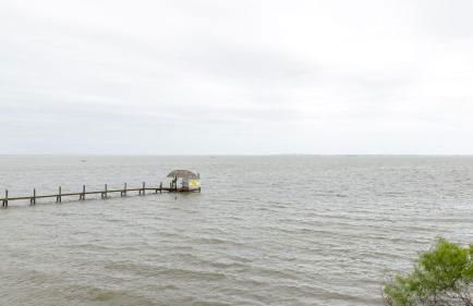 Waterfront, Shared Boat Dock & Pool w/ Views Ariels Grotto by Avantstay - Foto 84