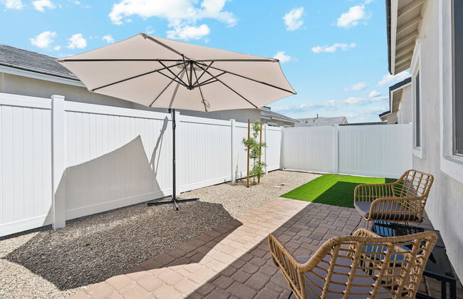 Fresh Modern Home with Pool BBQ - Foto 16