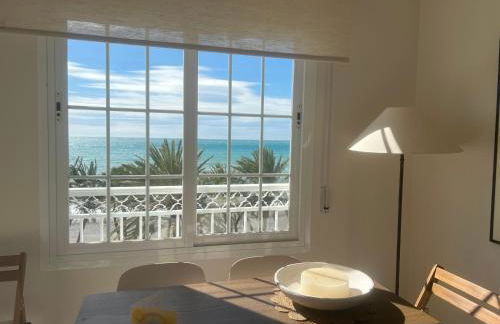 Apartamento LH Beach frente al mar - Foto 9