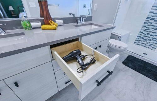 3br W King Bed, Sauna, Parking-6 Min To Olde Town - Foto 46