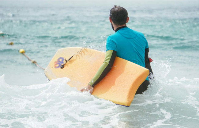 Curso de bodyboard en Nazaré - Foto 3