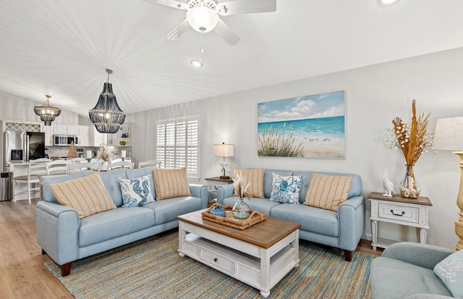 Sunshine House! 3BR 2BA Sleeps 9! Your Perfect Retreat for Comfort and Style - Foto 14