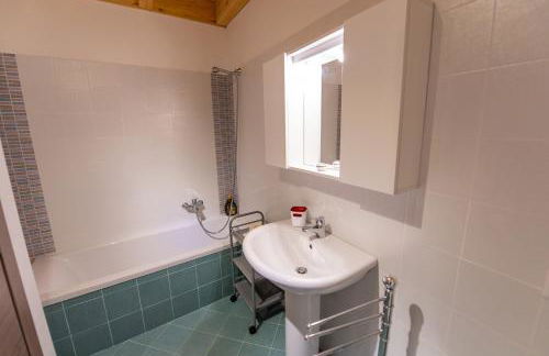 "Il Segreto" Vista Panoramica sulle Isole Eolie con Piscina, palestra e WiFi - Photo 46