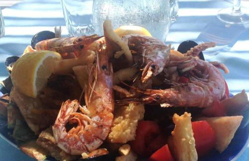 Steinturm mit Dach-Terrasse zwischen Fluß, Meer und Gebirge- Spiti Pirgos - Foto 63