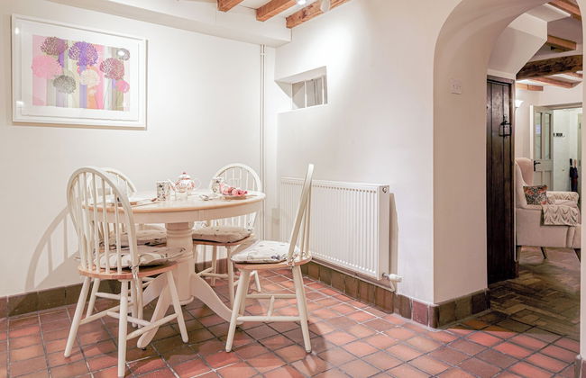 Honeypot Cottage-Lovely Bolthole in Stow - Photo 34