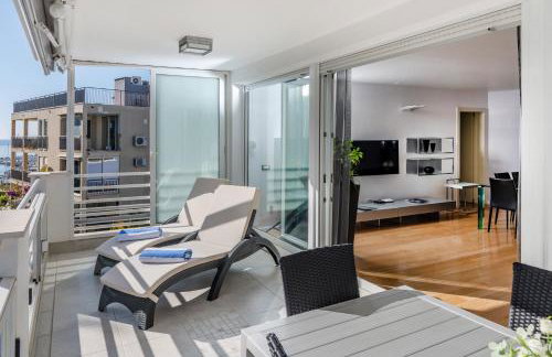 Hermosa Luxury Apartment - Photo 4