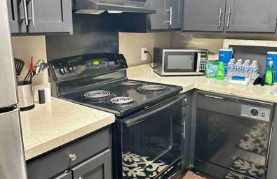 Short Walk to JSU Stadium, Hospitals, and Bars in Fondren - Foto 36