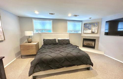 Cozy 4BR 3BA Home- Train to NYC, USOpen, CitiField Mets, MSG, Walk to Harbor & Golf - Photo 34