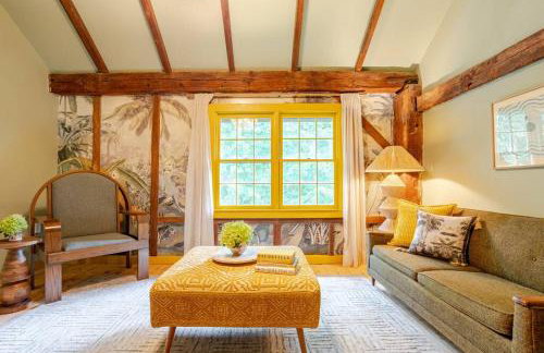 Unique Fully Restored Landmark Barn in Hudson - Foto 73