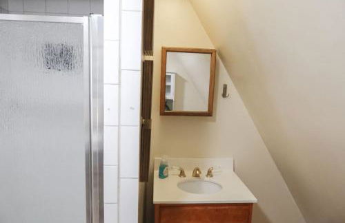 Cozy Attic Studio for 2 5min to NYC Train Station - Foto 18