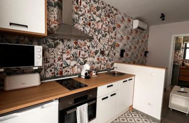 R10 Trabajo Descanso Premium Junto a Metro Madrid - Photo 11