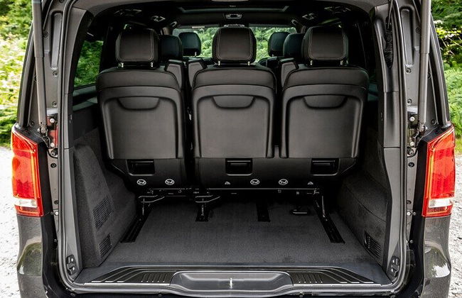 Arrival Private Transfer from Bilbao airport BIO to Bilbao City by Luxury Van - Photo 2