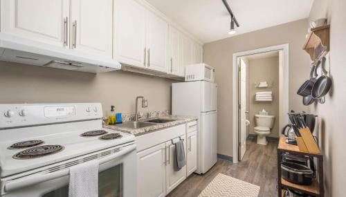 Downtown 1 Bedroom Apartment - Foto 3