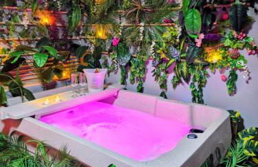 Villa Oasis - Une Love Room avec Spa Privatif & Autres Appartements Standards à thèmes sans spa - Foto 34