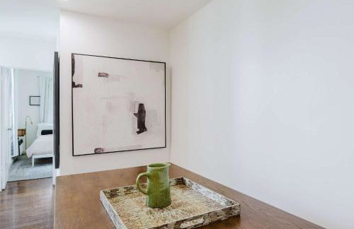 Designer Home in Diplomat District - Foto 8