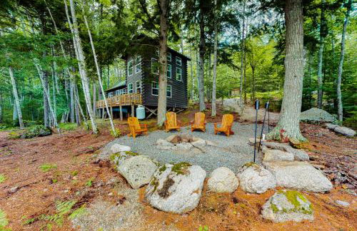 Lazy Lumberjack Lakeside Cottage - Photo 2