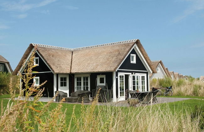Thatched Holiday Home With two Bathrooms Near the Sea - Foto 25