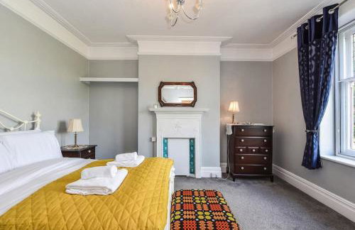 Traditional 3-Bed Property in Pontcanna with Parking - Foto 2