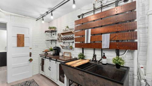 The Urban Roost I A Rustic City Escape - Foto 3