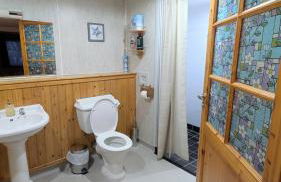 One bedroom self-contained accommodation - Foto 23