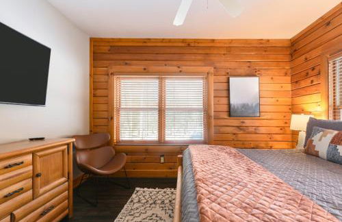 Jamesons Cabin! 8 Minutes to Wisp, HotTub, FirePit, Pets, EV Chgr - Foto 18