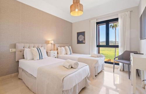 Sotogrande Alboaire- Waterfront luxury 4 bedroom Apt in the Marina of Sotogrande - Foto 14