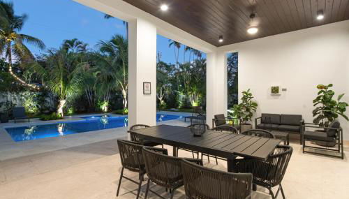 Villa in Coral Gables with Pool Jacuzzi Game Room - Foto 5