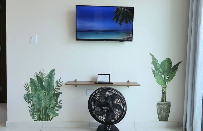 FLATS MAR'BELLA COM VARANDA, 100M PRAIA, PETFRIENDLY E ESTACIONAMENTO - Foto 31