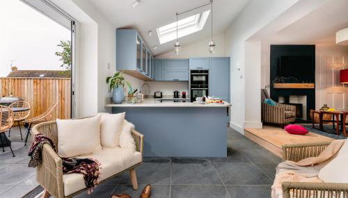 Littlefields - With hot tub, garden, private parking and short walk to beach - Foto 3