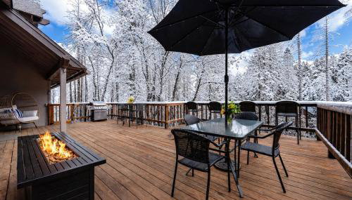 Creekside Cabin - Pup-Friendly with AC - Foto 2