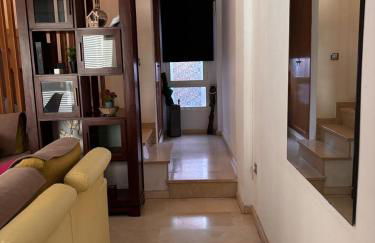 CASTILLEJA , Casa-Apartamento cerca centro Sevilla Wifi Familias Trabajo Garaje - Foto 6