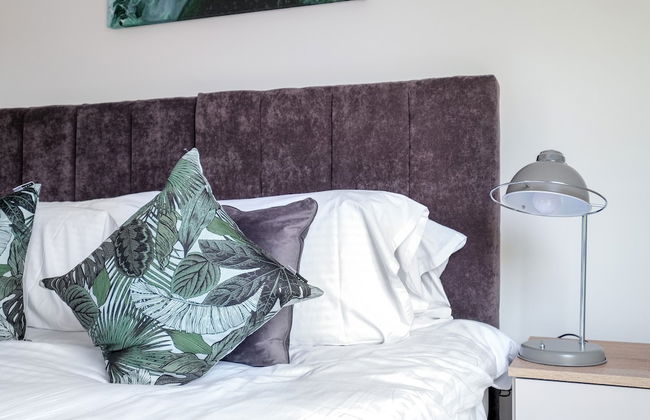 Town Center 2 bed Serviced Apartment 8 - Foto 1