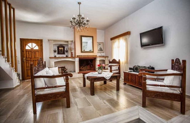 Petrinos Milos - Foto 11