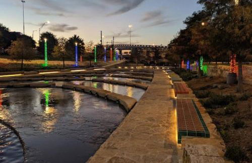 Spacious Room in shared home 9 Min to Convention Center - Foto 25