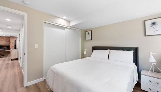 Stylish & Spacious Retreat in Downtown Bellevue - Foto 2, Habitación