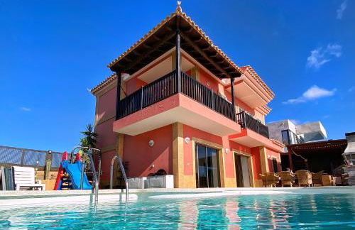 Luxury 5 star Villa Violetta with amazing sea view, jacuzzi and heated pool - Foto 1