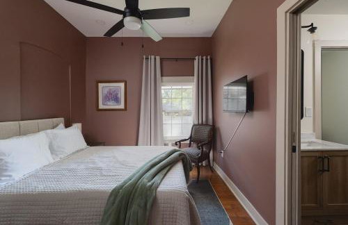 Blushing Pink Manor! Off Frankfort Ave! 8 BR! - Foto 68