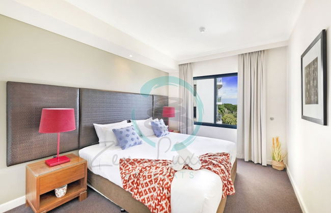 Coastal Elegance Sunset Pool Balcony Dining - Foto 11