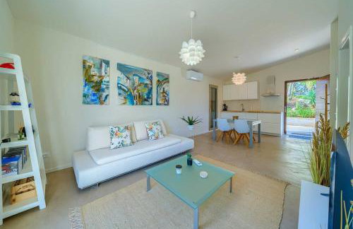 NEW Villa Pine Haven , Private Heated Pool Sleeps 8, Tranquil Retreat - Foto 47