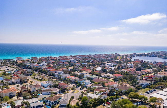 Wanderlust - Modern Home Close to the Beach Private Pool - Foto 97