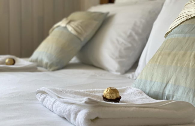 Holiday Lettings Beech Lodge - Stunning 6-bed King - Foto 7